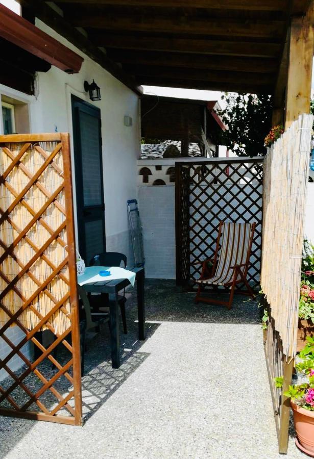 B&B Vento Del Mare San Pietro in Bevagna Exterior photo