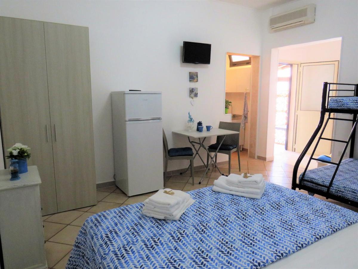 B&B Vento Del Mare San Pietro in Bevagna Exterior photo